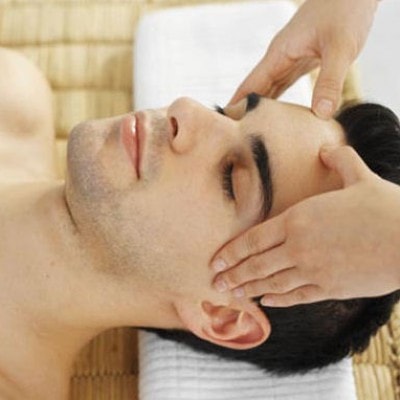 Female to male body Massage in Goa